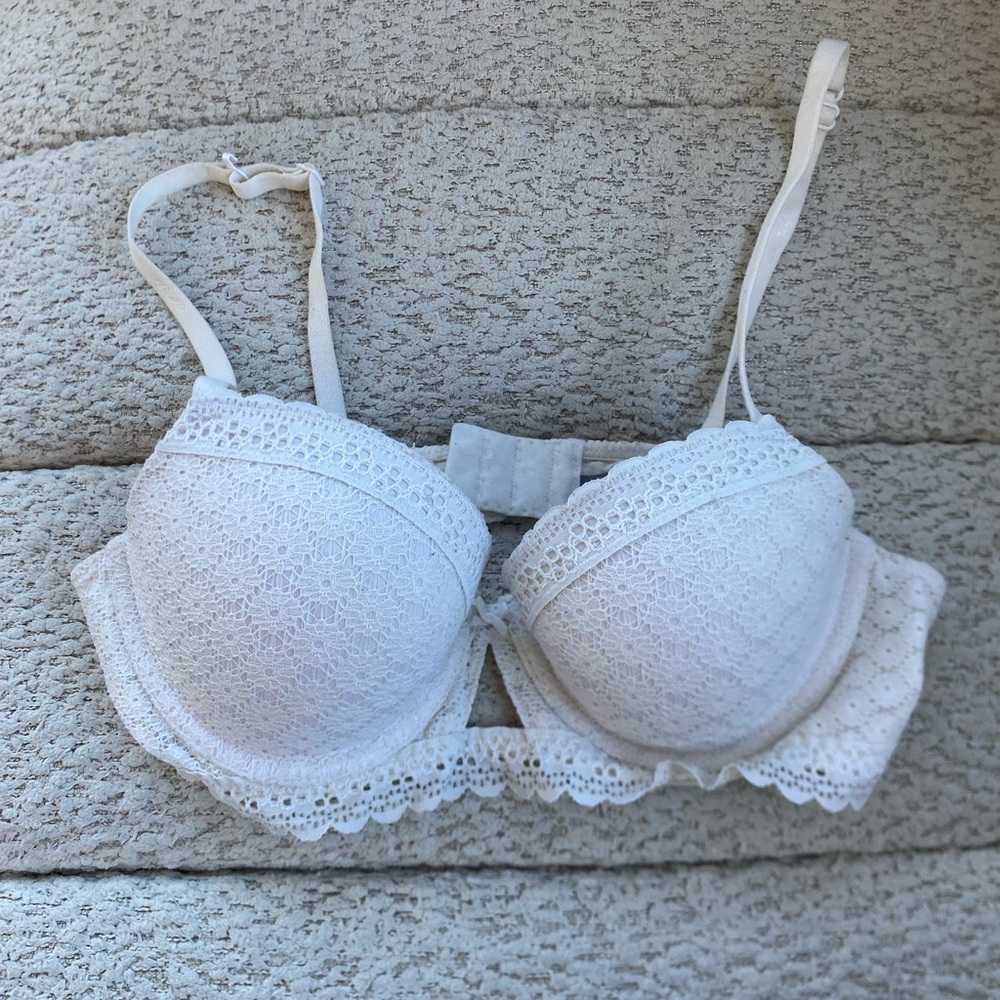 Aerie White Lace Balconette Bra with Adjustable Straps Size 34B